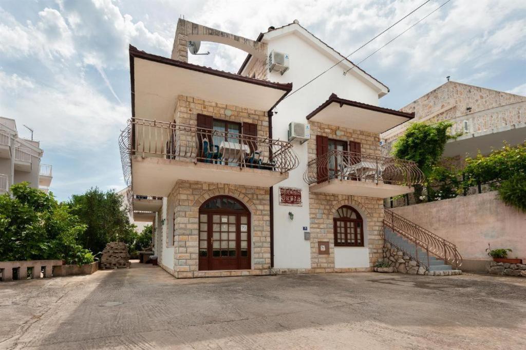 טרוגיר Maribela Apartments מראה חיצוני תמונה
